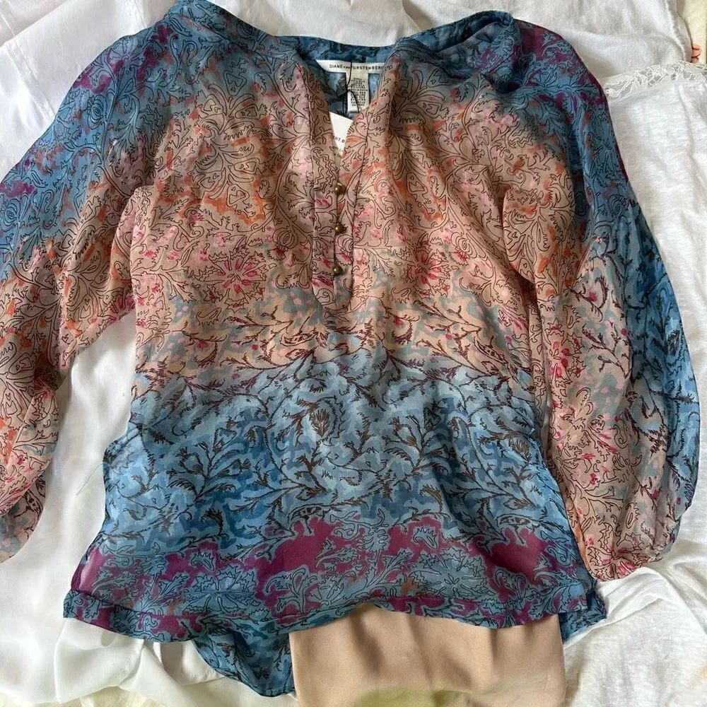 Diane von Furstenberg Silk Blouse size XS